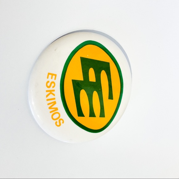 Vintage Other - Large VINTAGE Edmonton Eskimos Pin